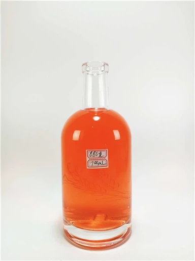 Skleněná láhev na brandy o objemu 700 ml