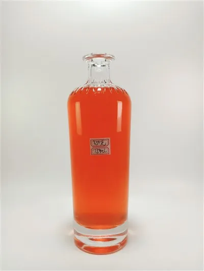 750 ml gravírovaná skleněná láhev na vodku